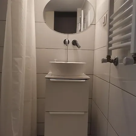 Peaceful Проживание в семье
